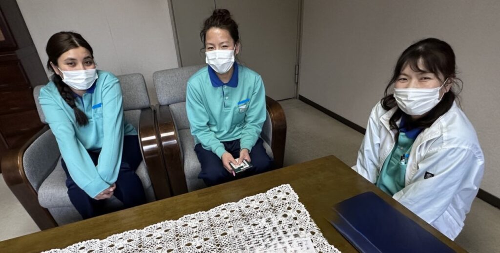 ネパールの技能実習2号1年目・特定技能外国人の２名がいる介護職の企業